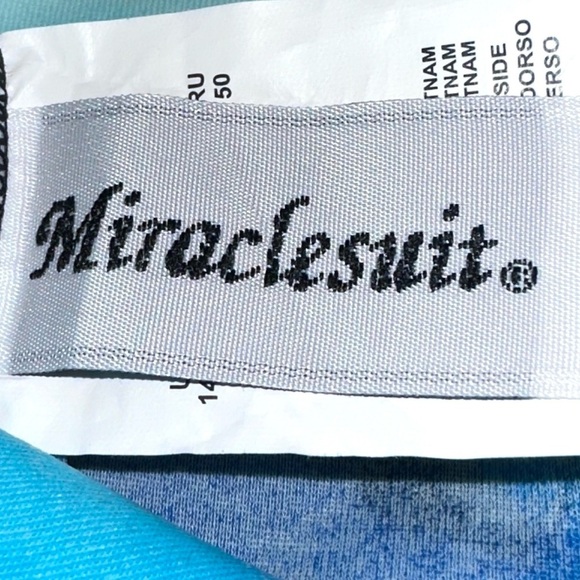 Miraclesuit Blue 14DD One Piece Underwire Swimsuit - Picture 4 of 7